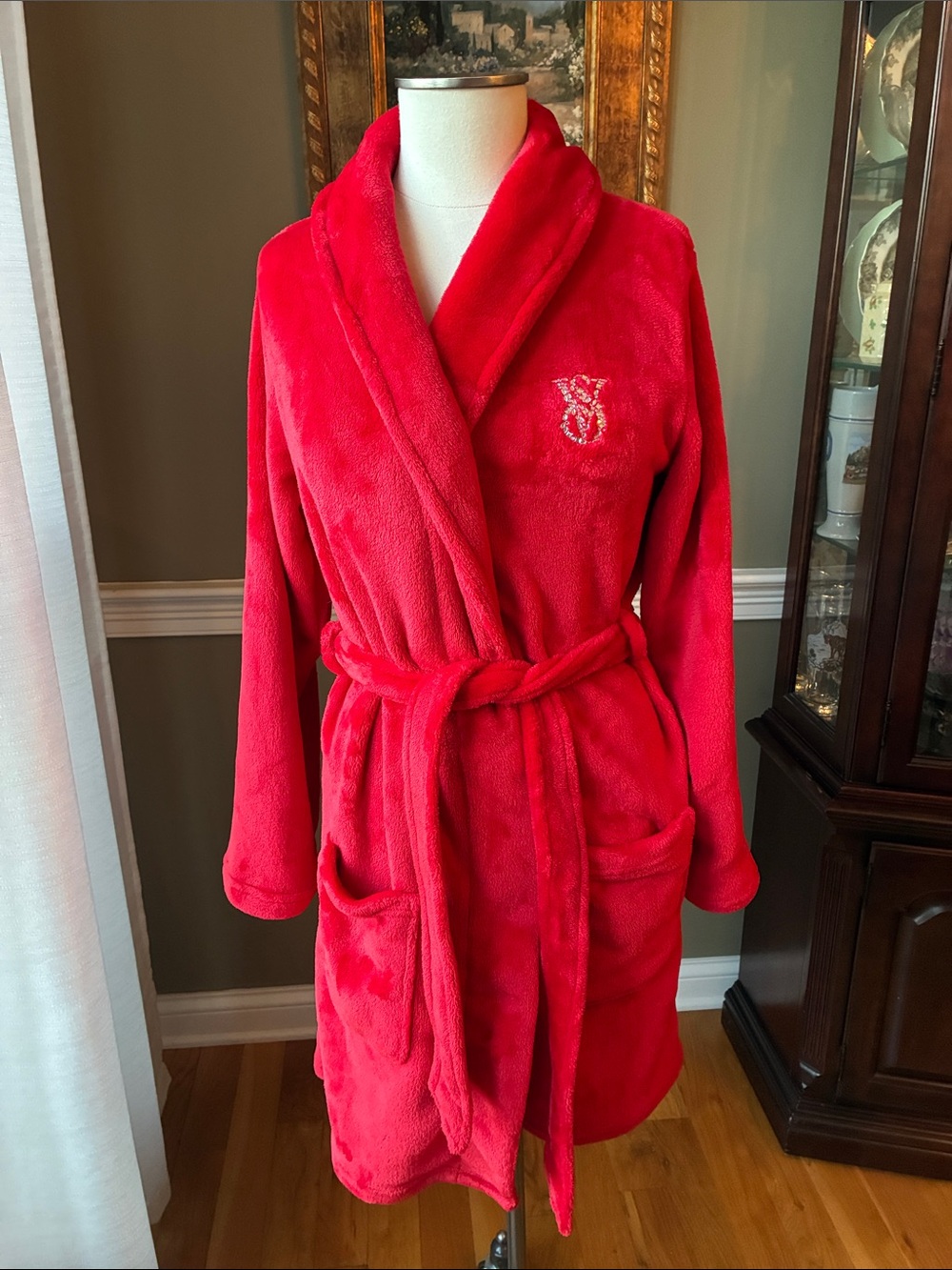 Victoria’s Secret Cozy Short Red Plush Robe Size XS